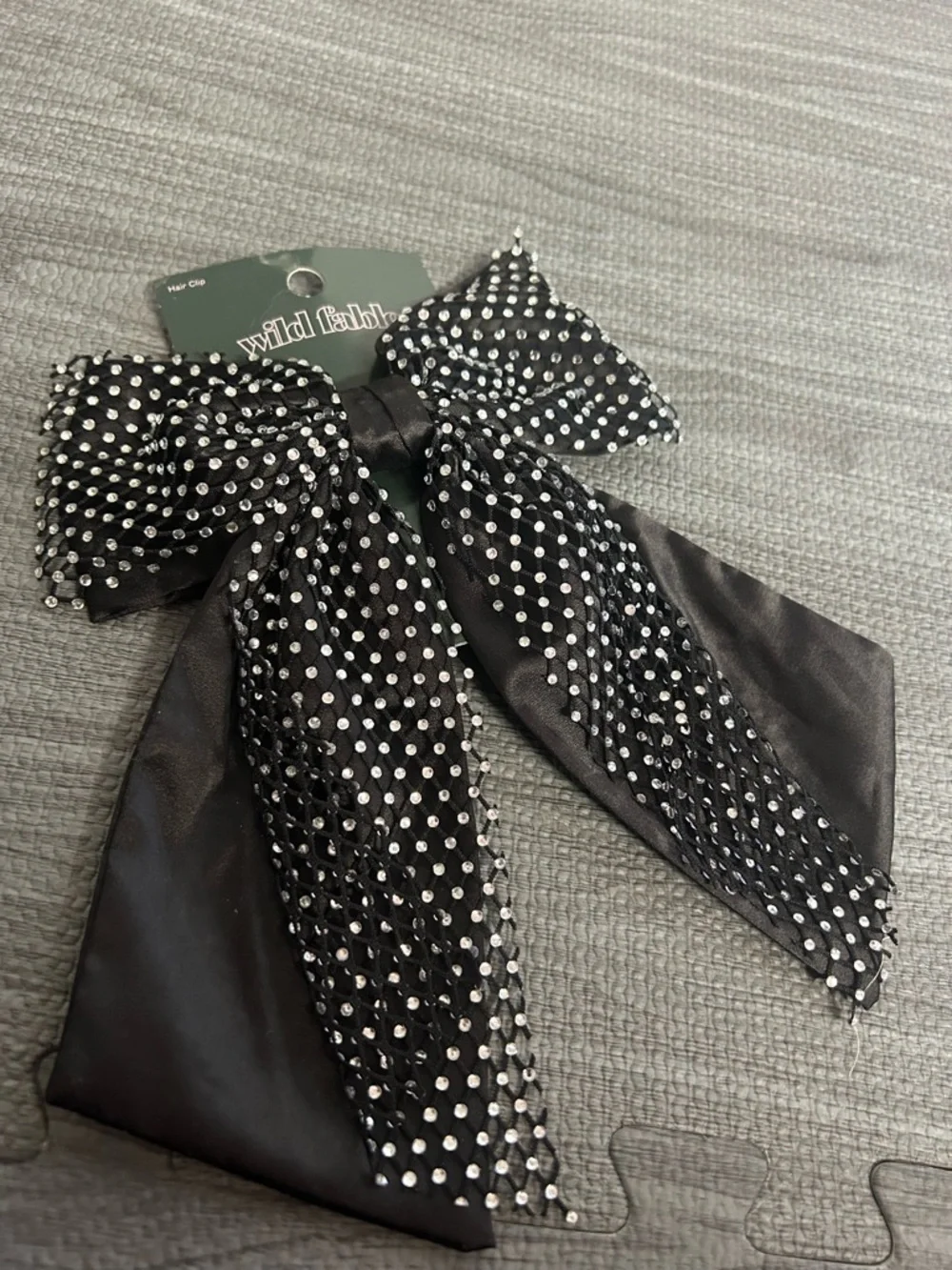 NWT Wild Fable Black Bow Hair Clip with Silver Polka Dots